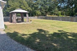 2533 B Watson Street photo 4