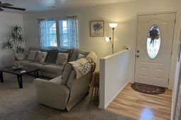 2533 B Watson Street photo 4