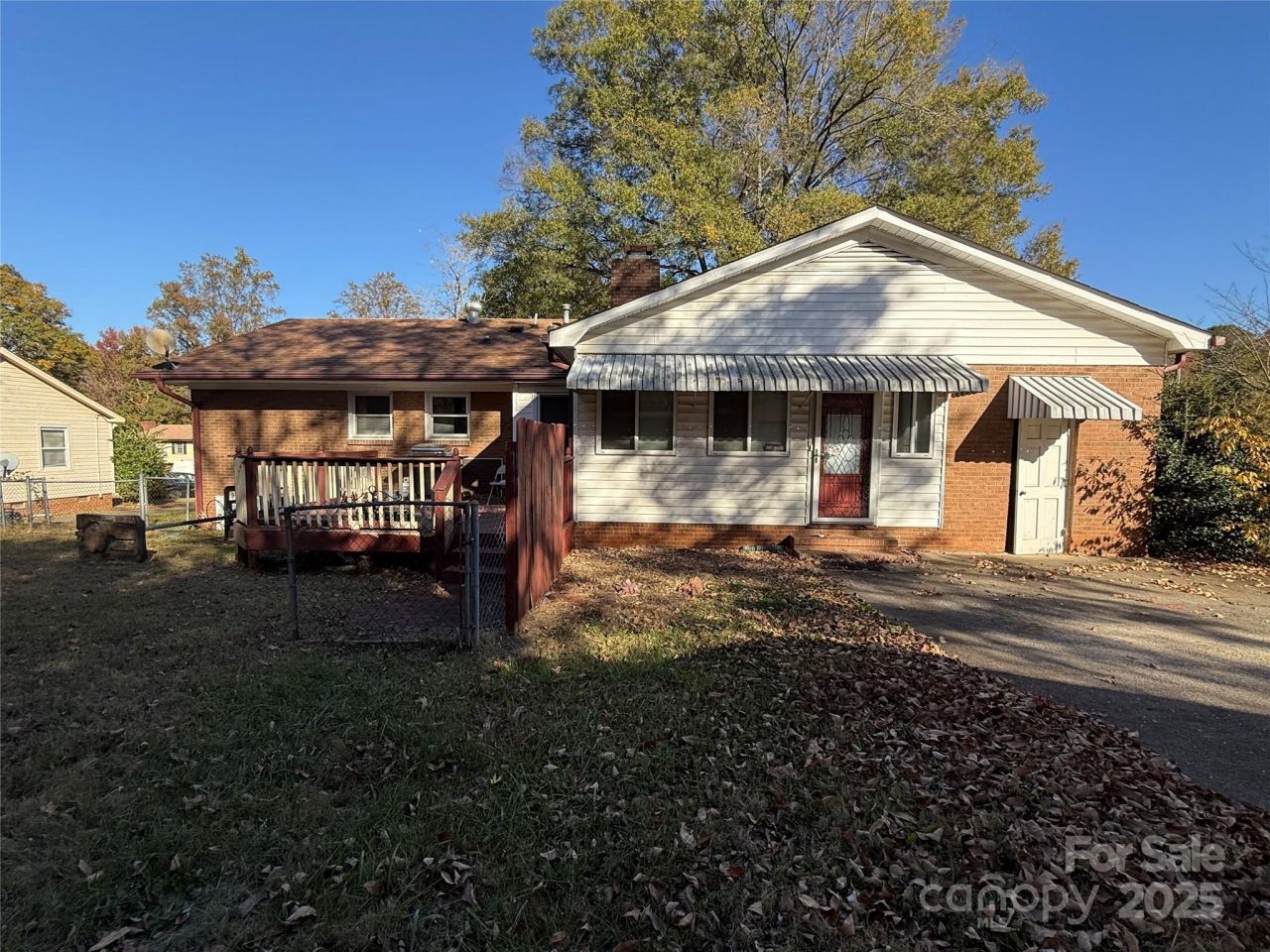 6201 Eagle Peak Drive, Charlotte, NC 28214 Main Photo