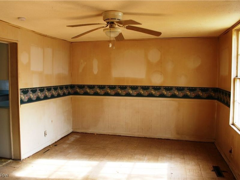 27 E Main Street, Lucas, OH 44843 Photo 9