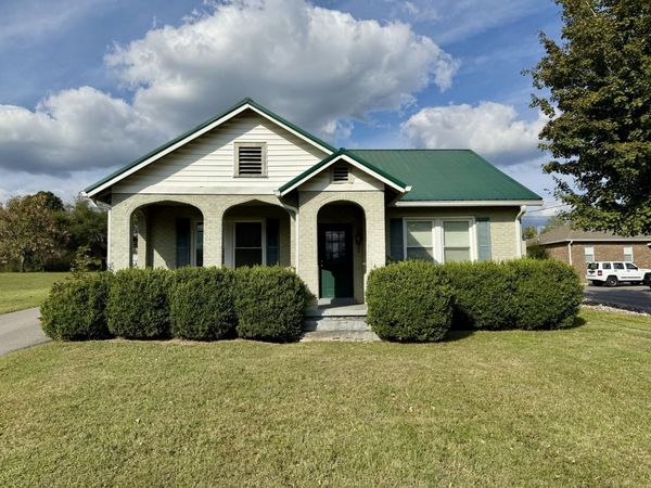 779 McMurry Blvd E, Hartsville, TN 37074