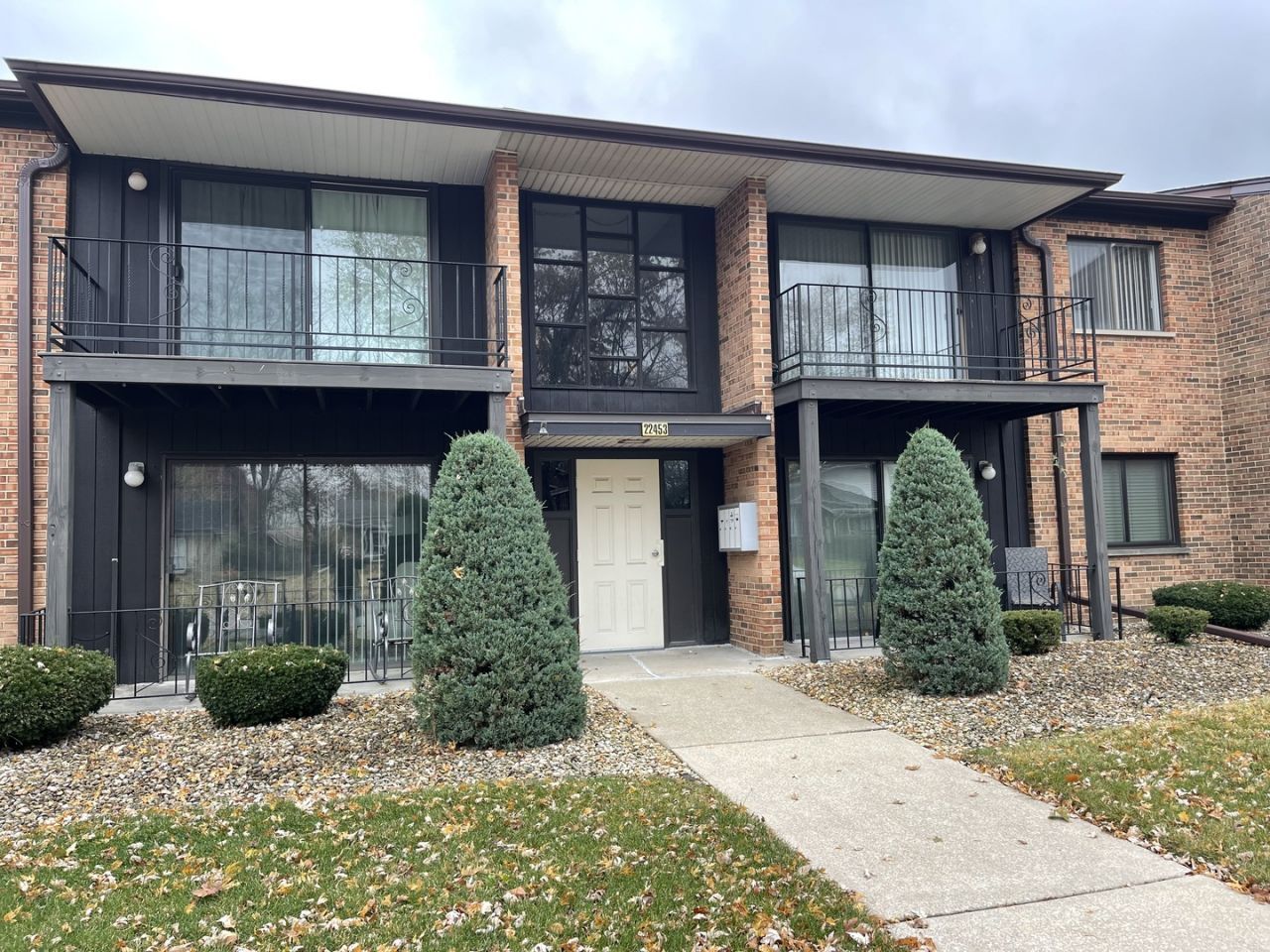 22453 Pleasant Drive, Unit 13, Richton Park, IL 60471 Main Photo