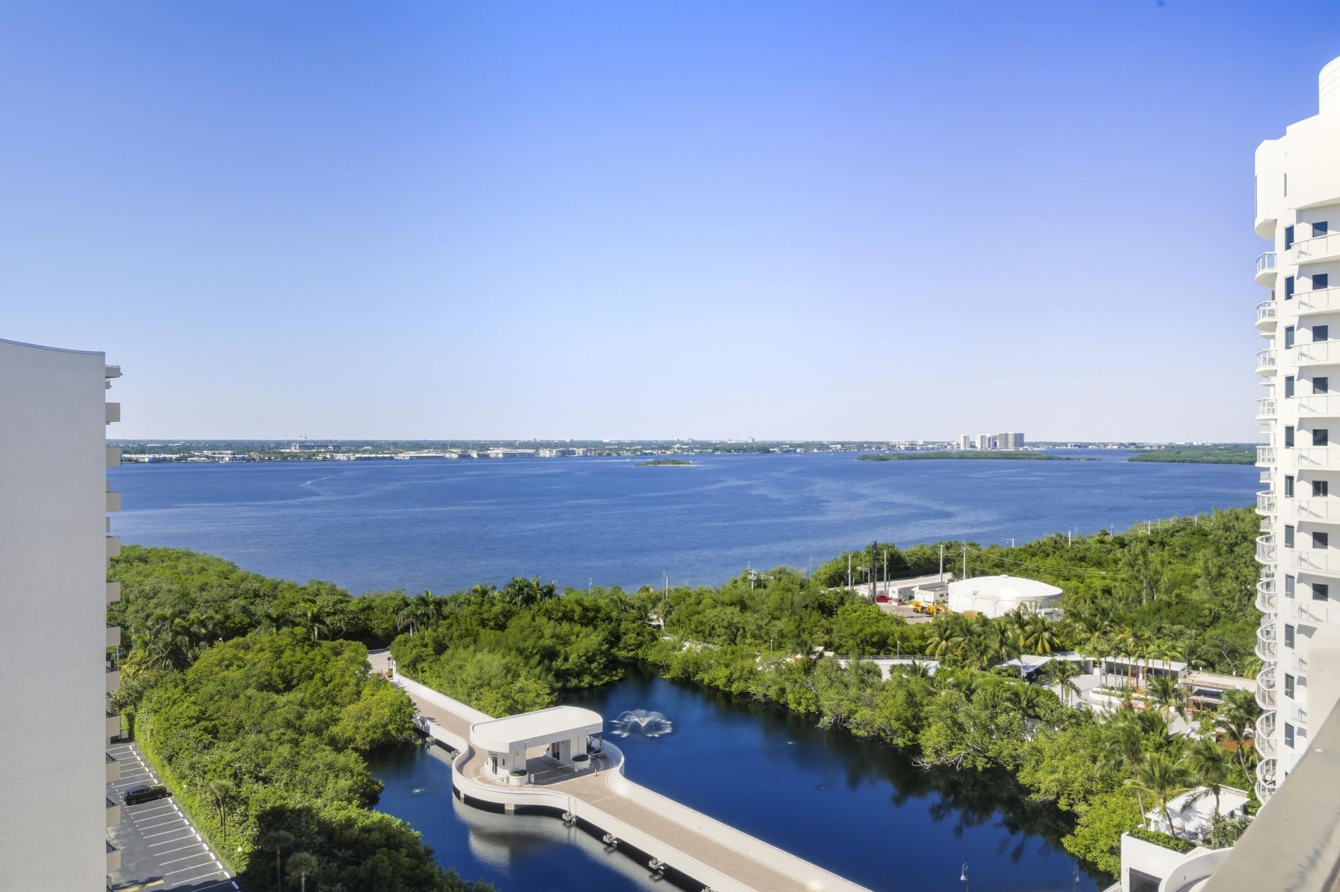 4200 N Ocean Drive, Unit 1-1705, Singer Island, FL 33404 Photo