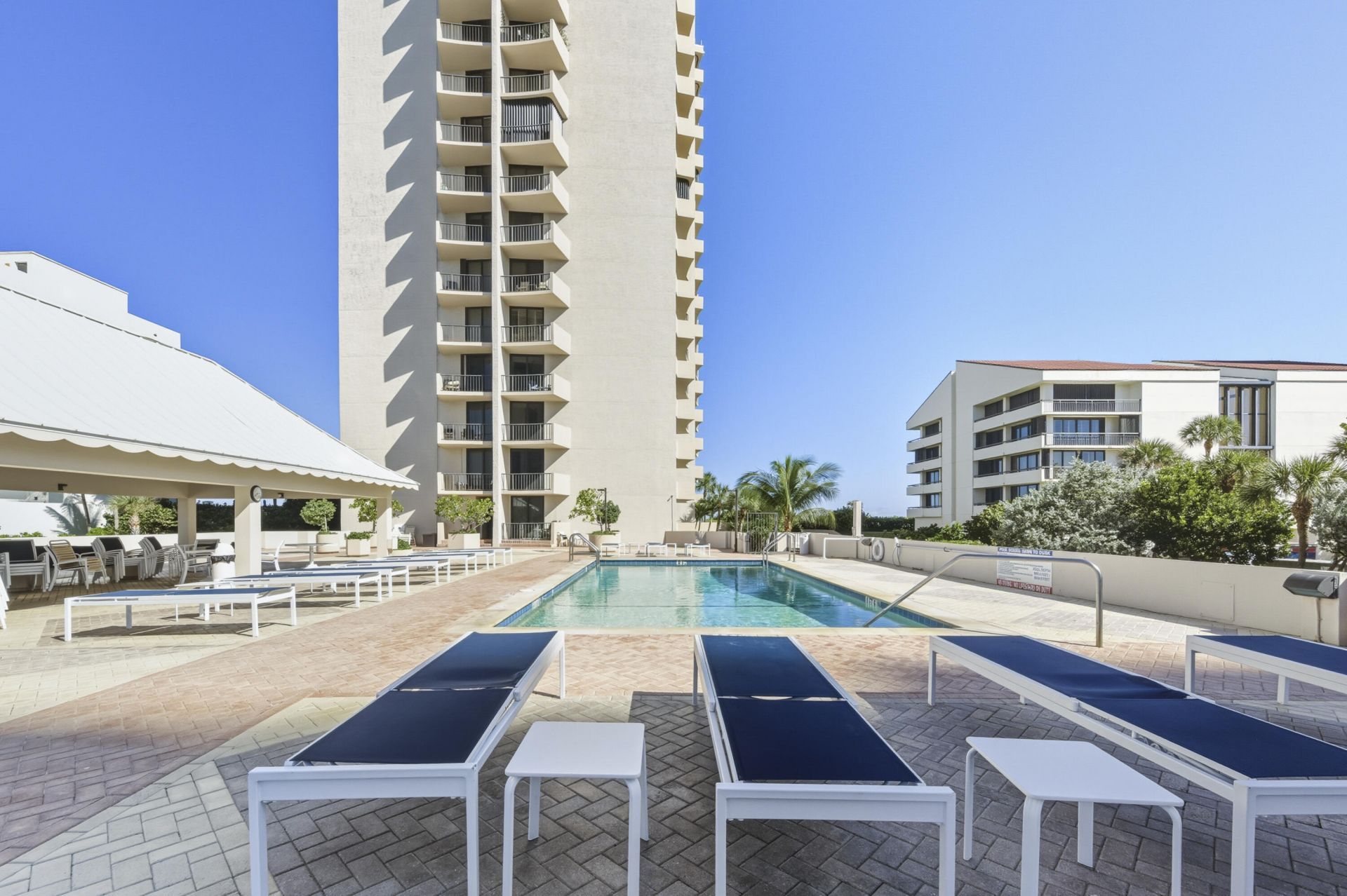 4200 N Ocean Drive, Unit 1-1705, Singer Island, FL 33404 Photo