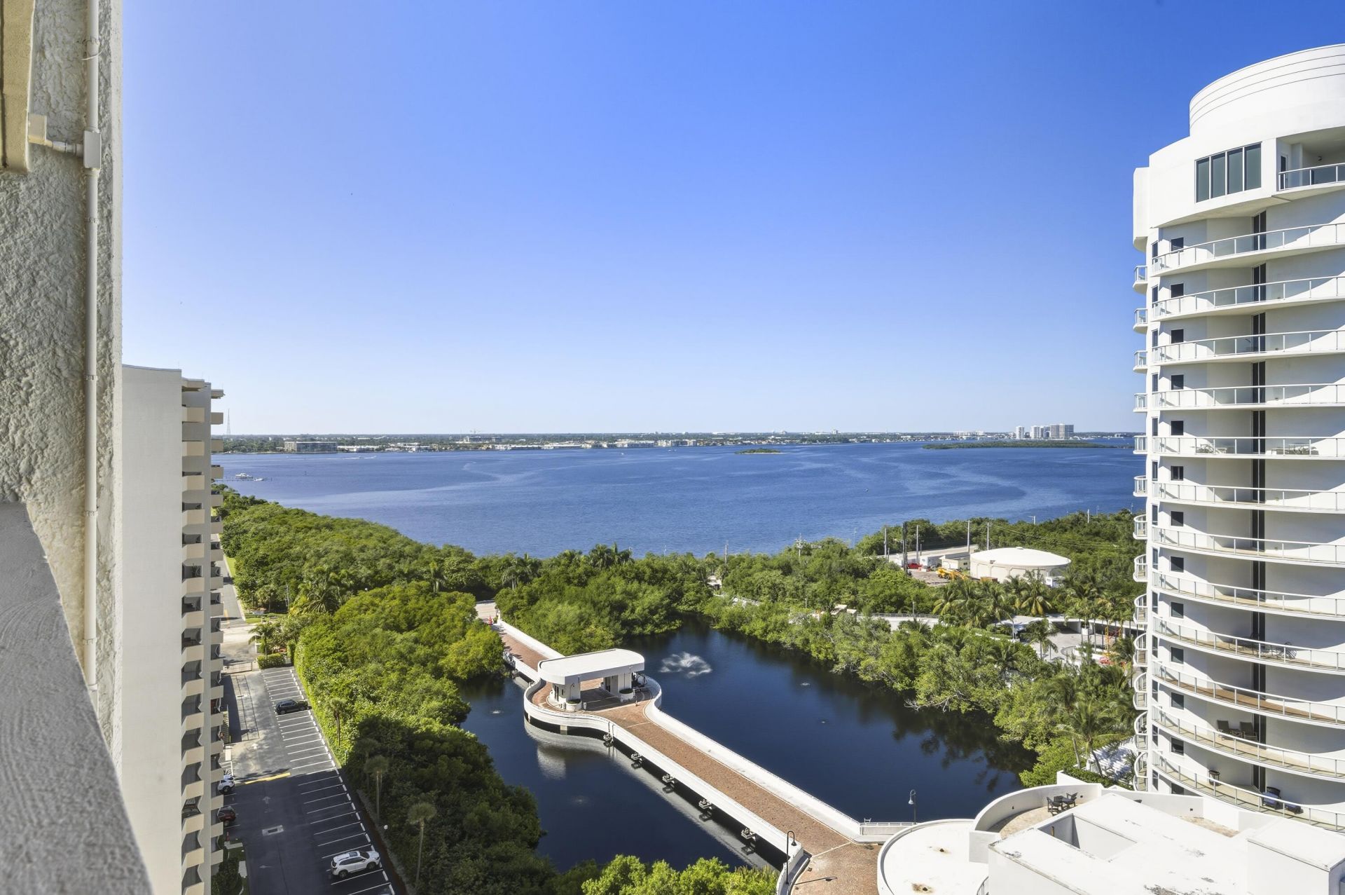 4200 N Ocean Drive, Unit 1-1705, Singer Island, FL 33404 Photo