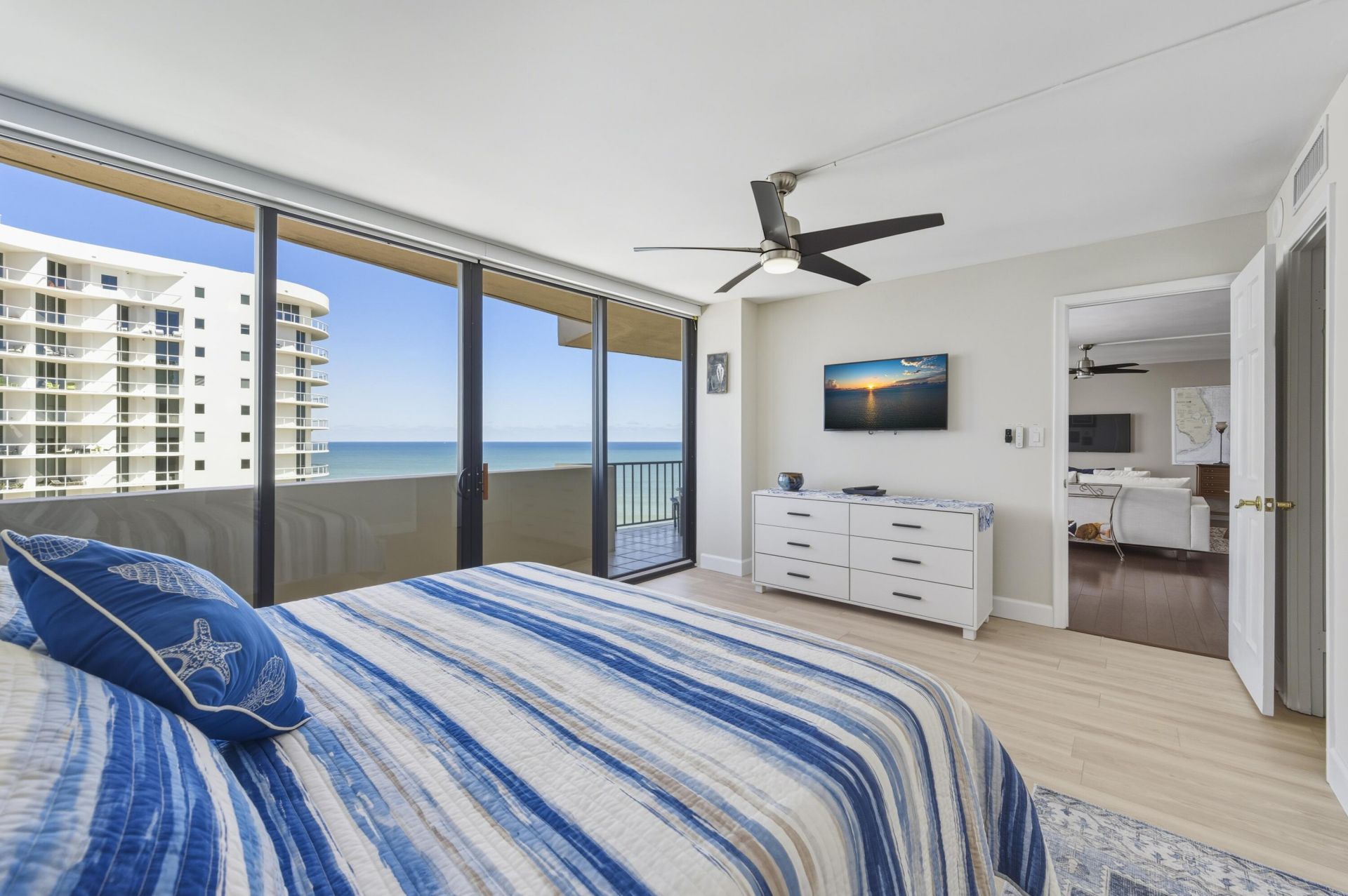 4200 N Ocean Drive, Unit 1-1705, Singer Island, FL 33404 Photo