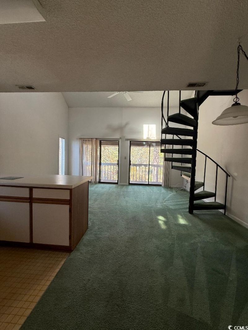 500 Fairway Village Dr. Photo 5