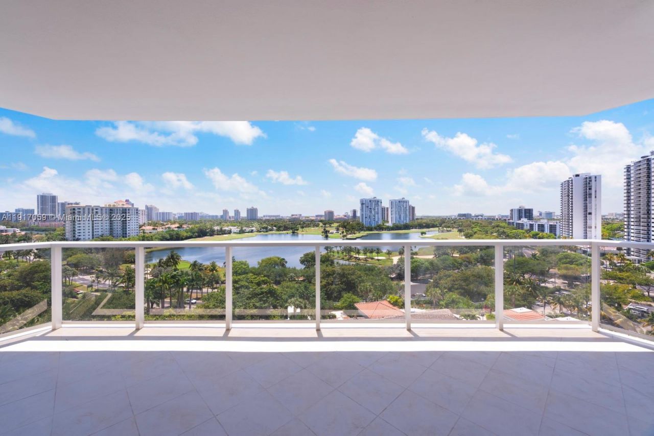 20281 E Country Club Dr, Unit 1009, Aventura, FL 33180 Photo