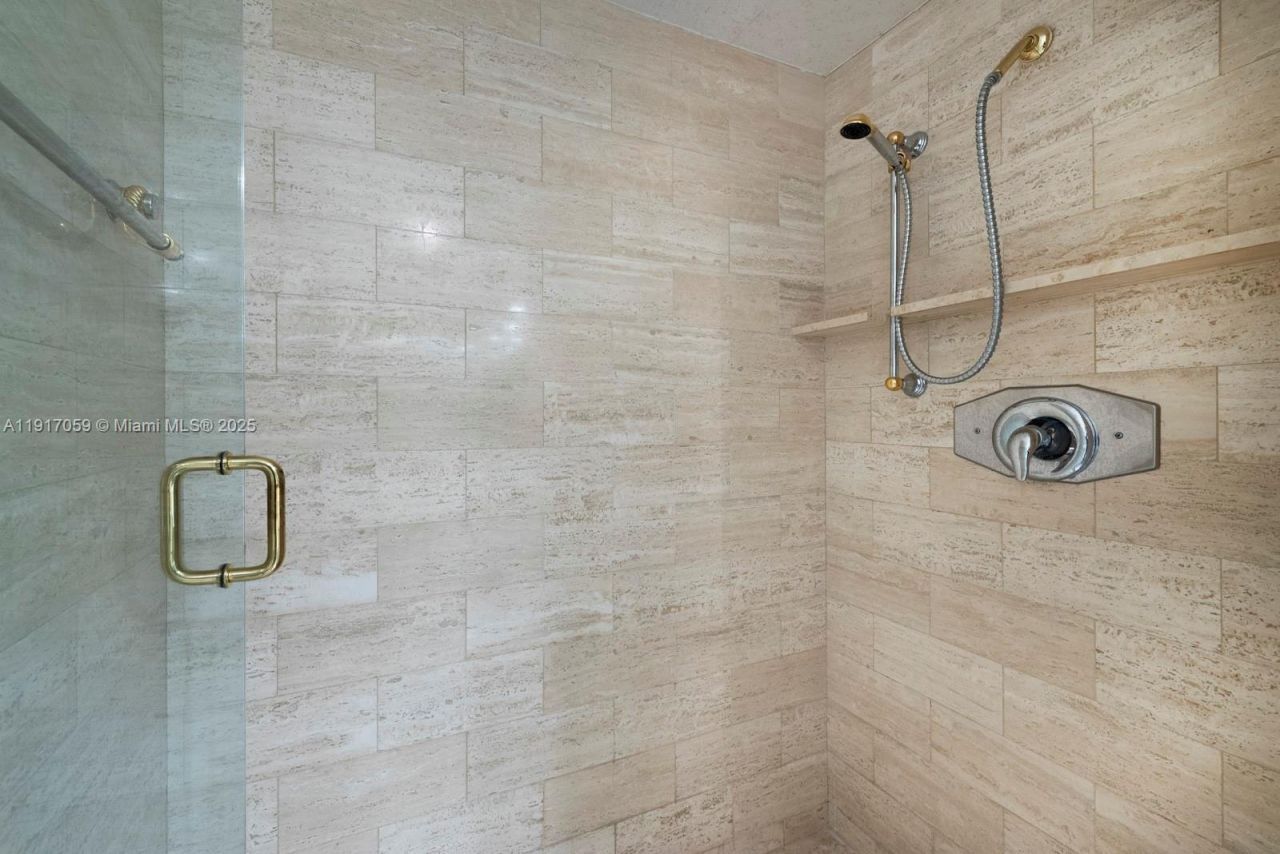 20281 E Country Club Dr, Unit 1009, Aventura, FL 33180 Photo