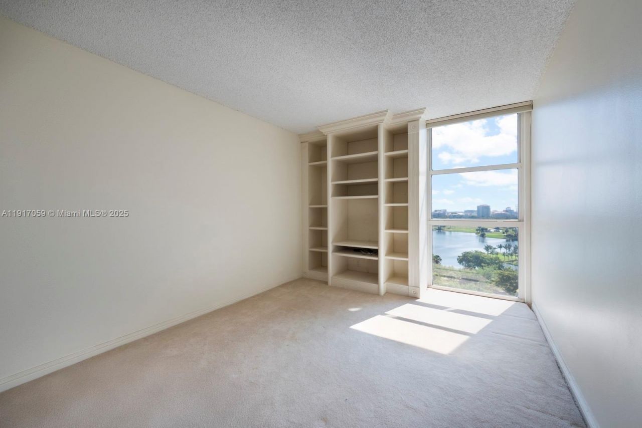 20281 E Country Club Dr, Unit 1009, Aventura, FL 33180 Photo