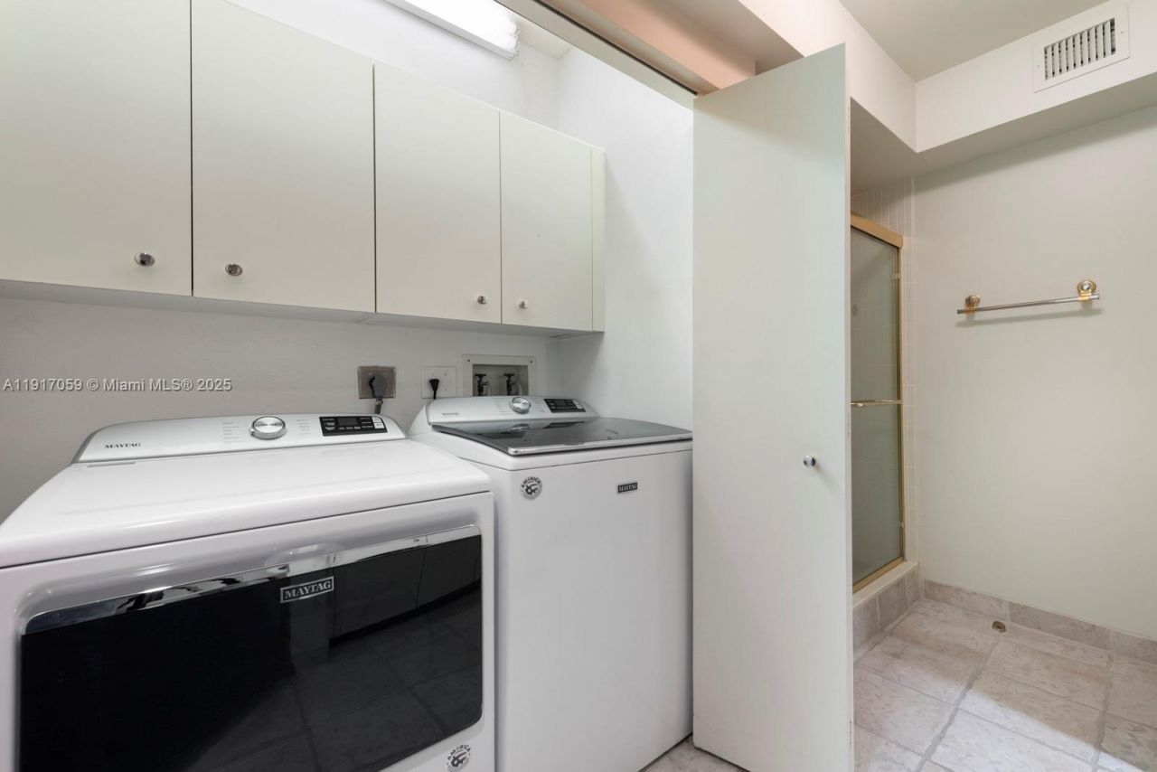 20281 E Country Club Dr, Unit 1009, Aventura, FL 33180 Photo