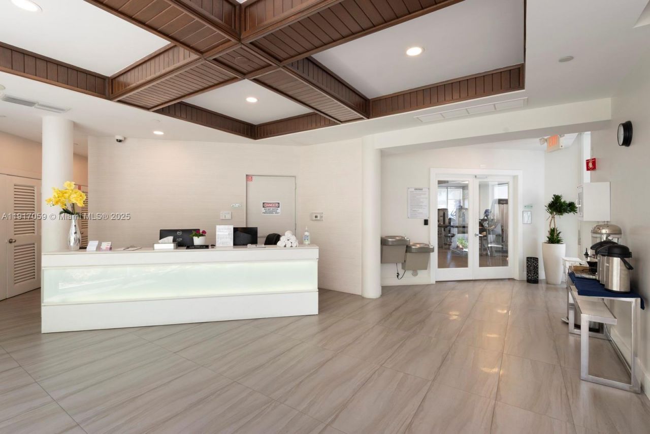 20281 E Country Club Dr, Unit 1009, Aventura, FL 33180 Photo