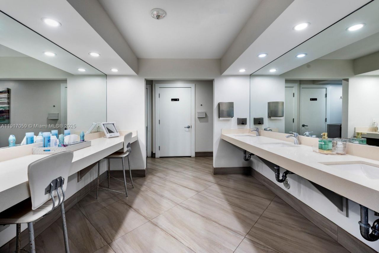 20281 E Country Club Dr, Unit 1009, Aventura, FL 33180 Photo