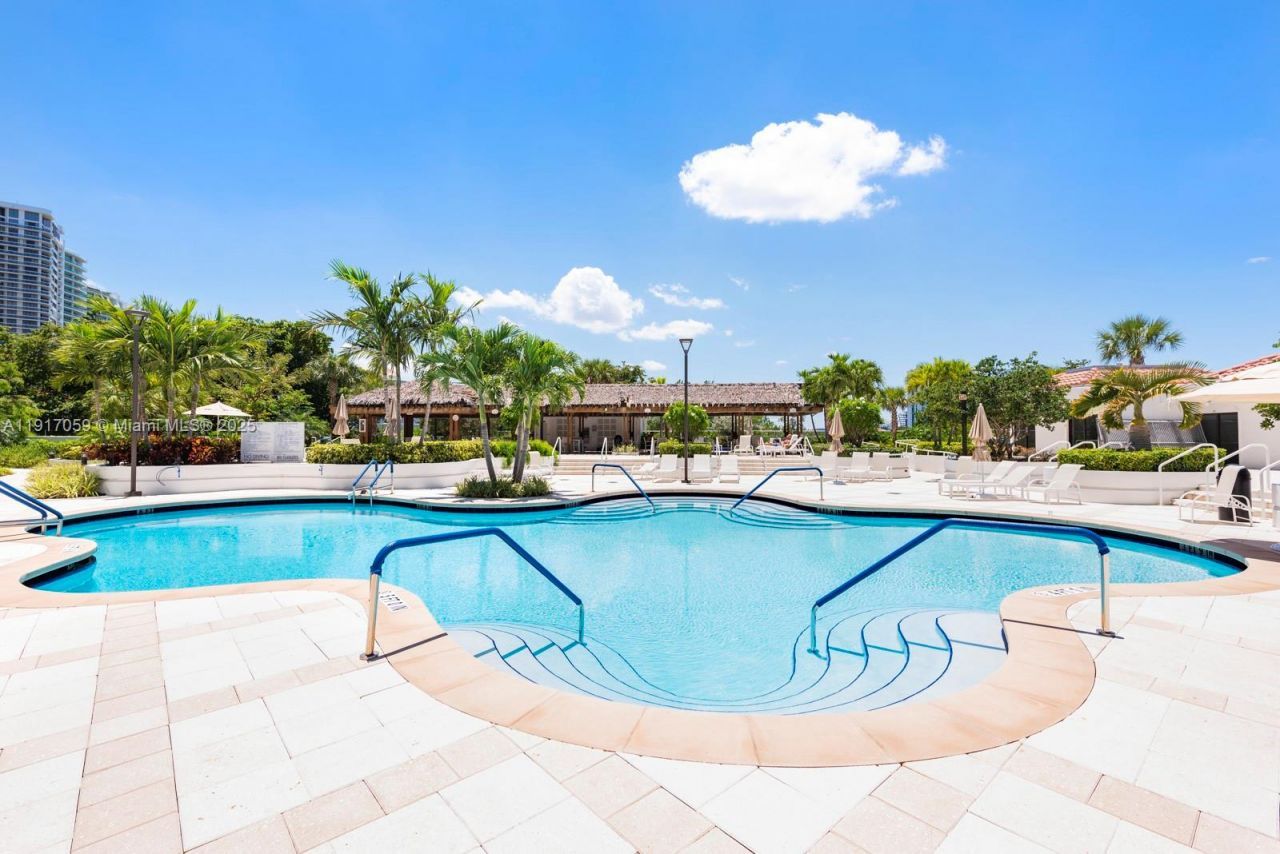 20281 E Country Club Dr, Unit 1009, Aventura, FL 33180 Photo