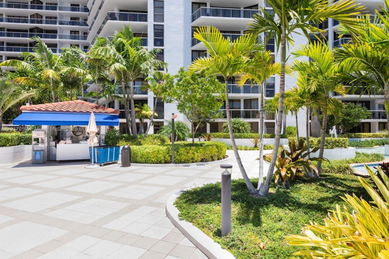 20281 E Country Club Dr, Unit 1009, Aventura, FL 33180 Photo