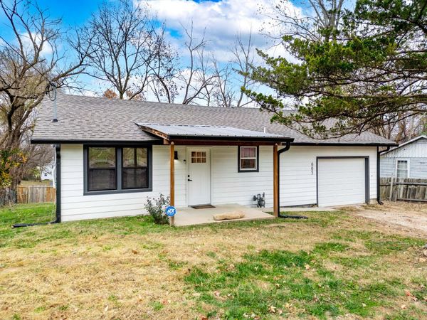 605 E Oak Street , Ozark, MO 65721