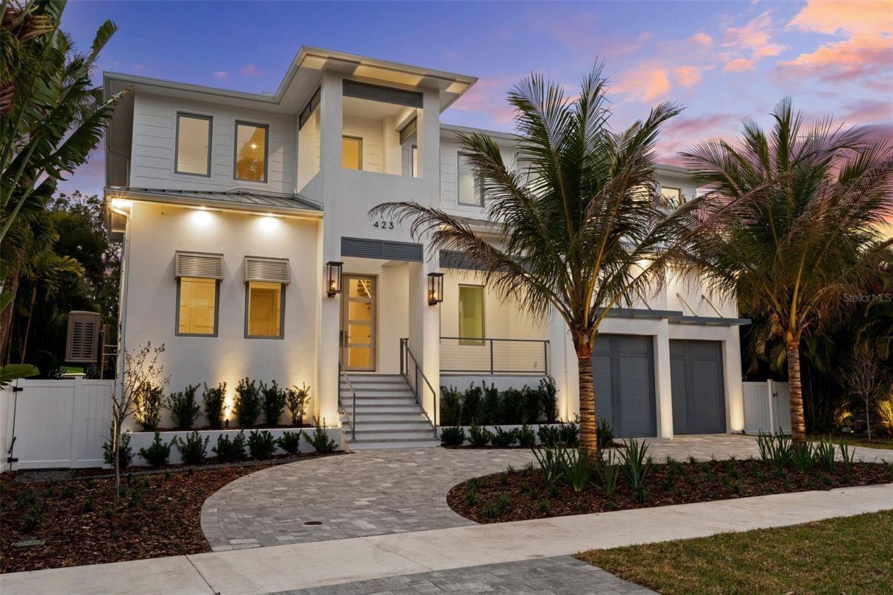 423 S Royal Poinciana Drive, Tampa, FL 33609 Photo