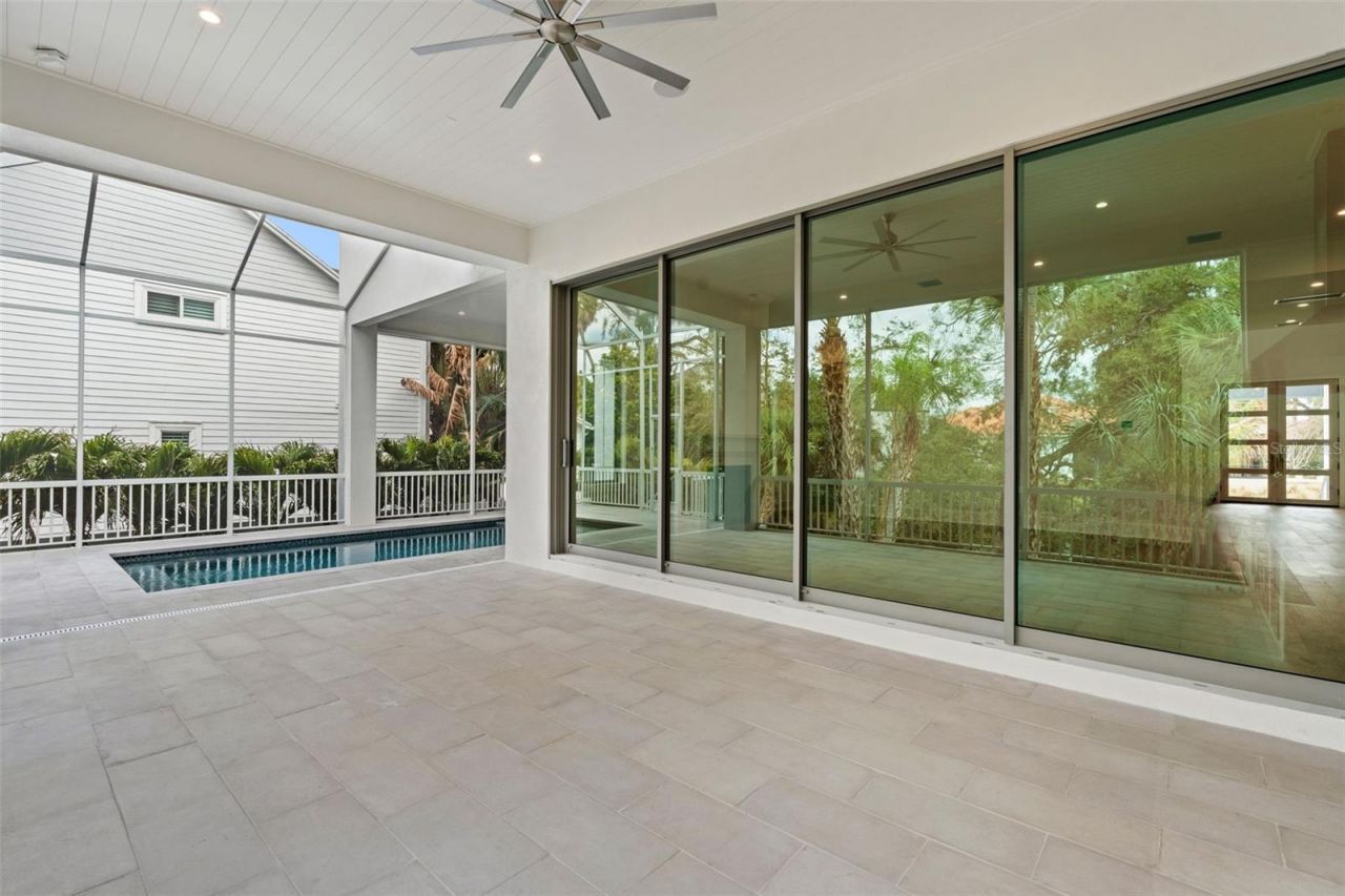 423 S Royal Poinciana Drive, Tampa, FL 33609 Photo