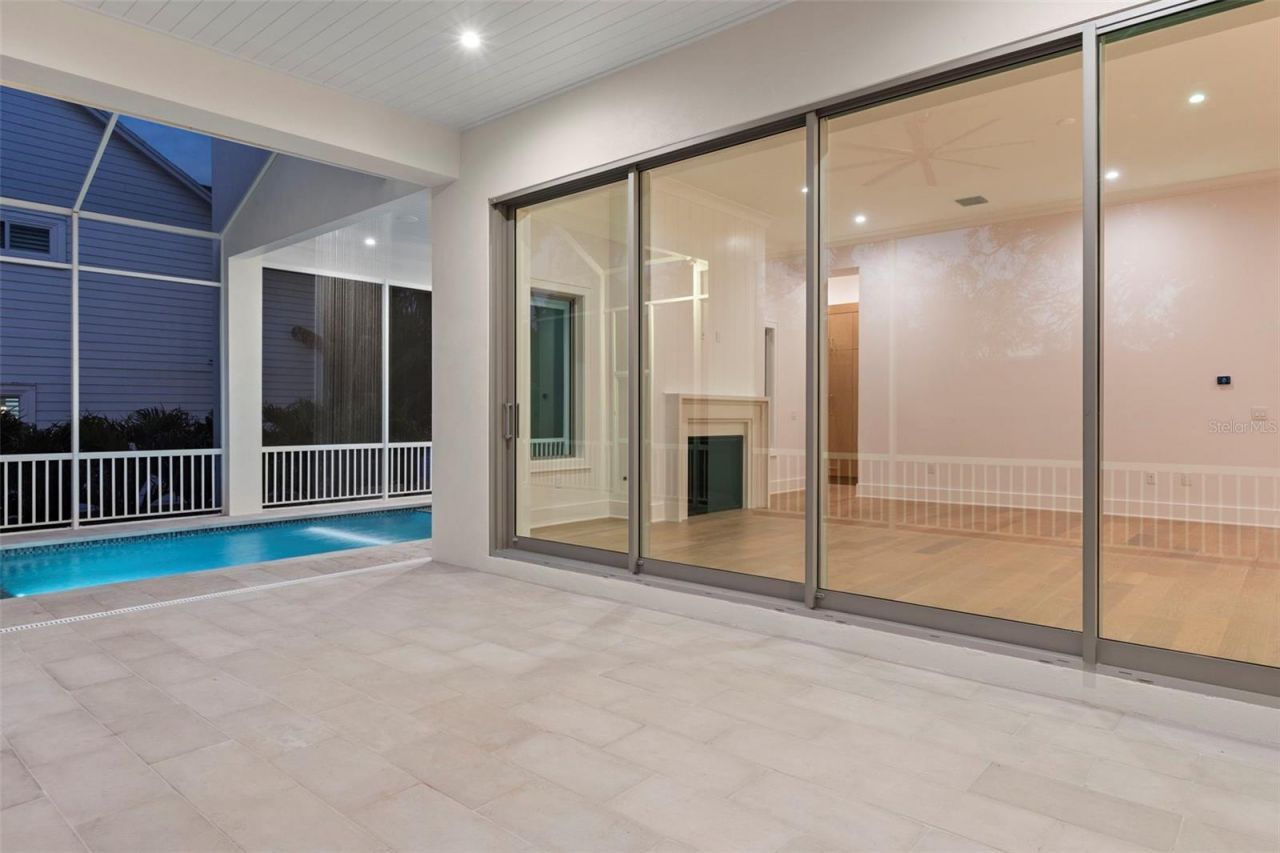 423 S Royal Poinciana Drive, Tampa, FL 33609 Photo