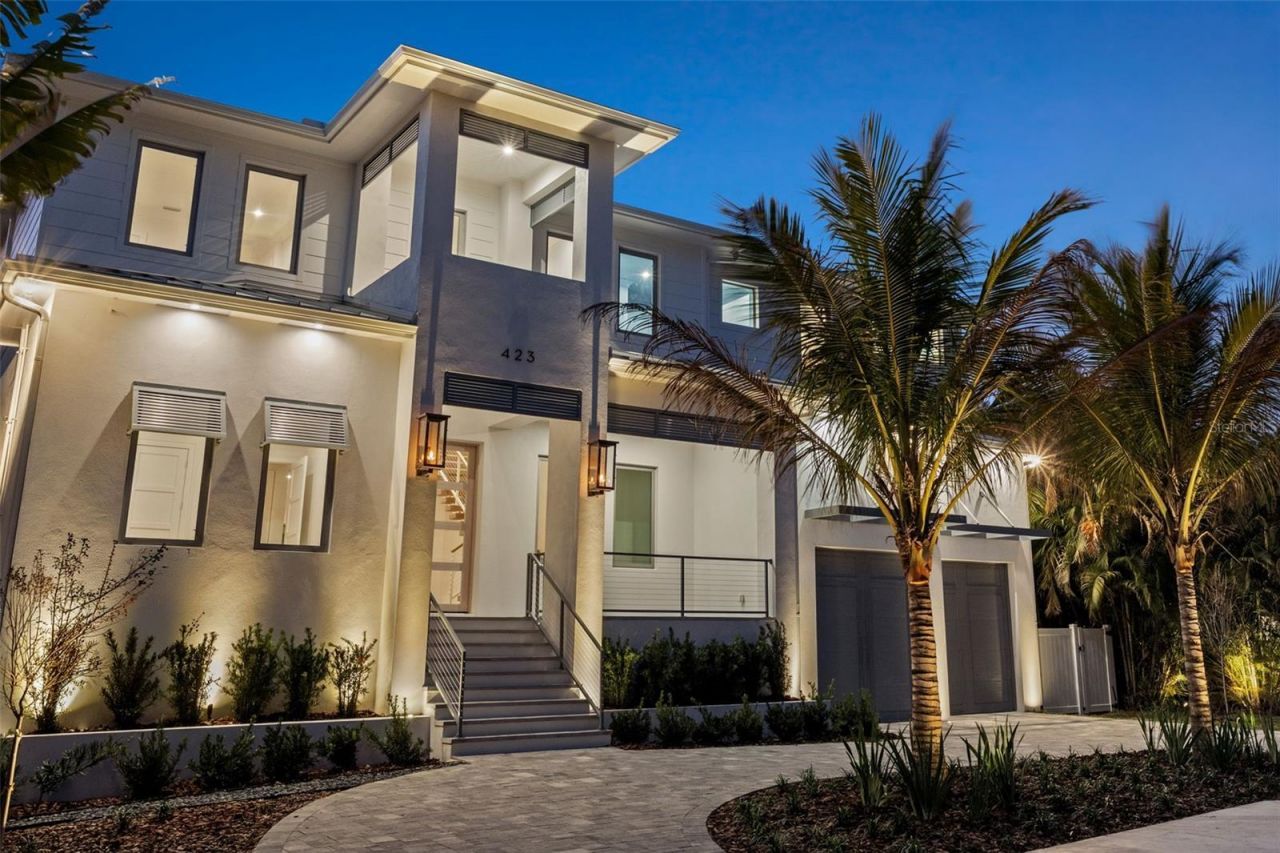 423 S Royal Poinciana Drive, Tampa, FL 33609 Photo