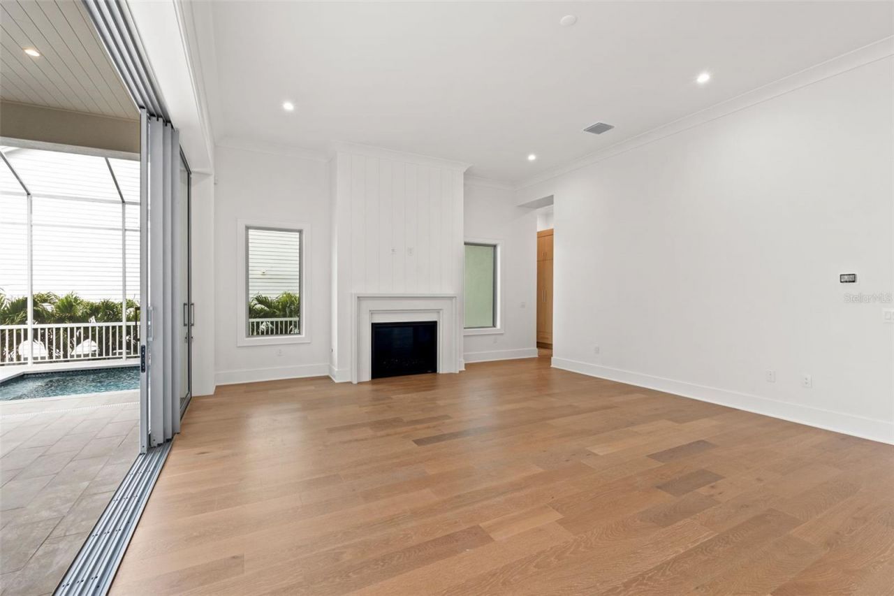 423 S Royal Poinciana Drive, Tampa, FL 33609 Photo