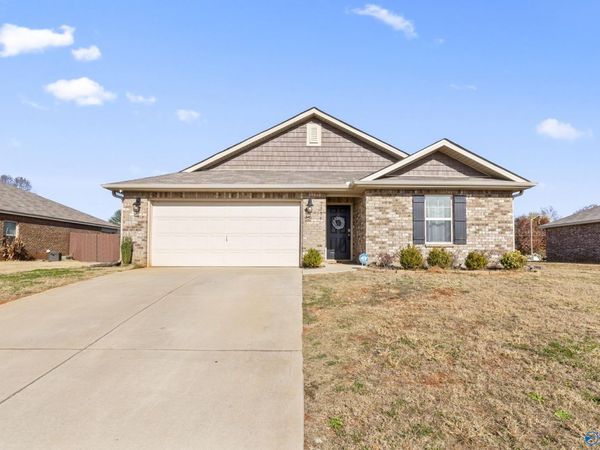 233 Tobin Lane, Hazel Green, AL 35750