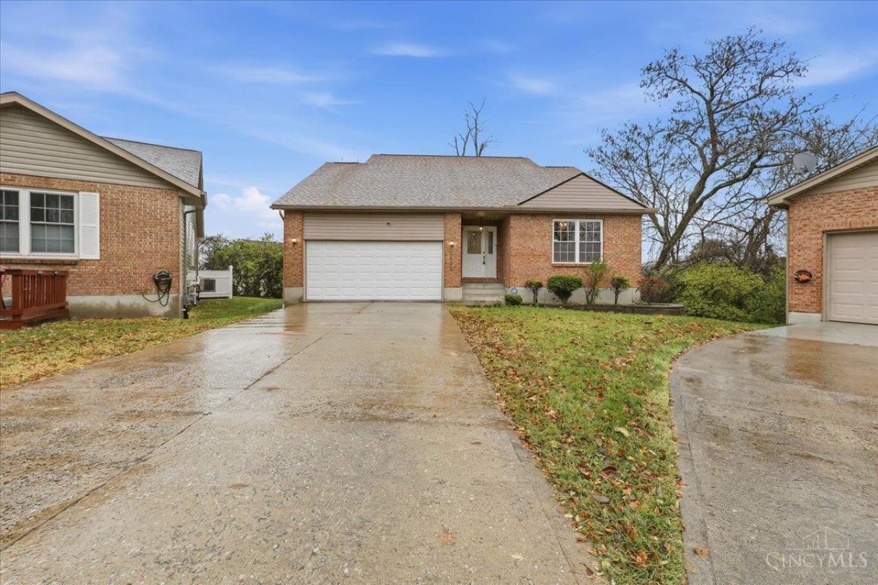 2525 Millennium Place, Cincinnati, OH 45211 Main Photo