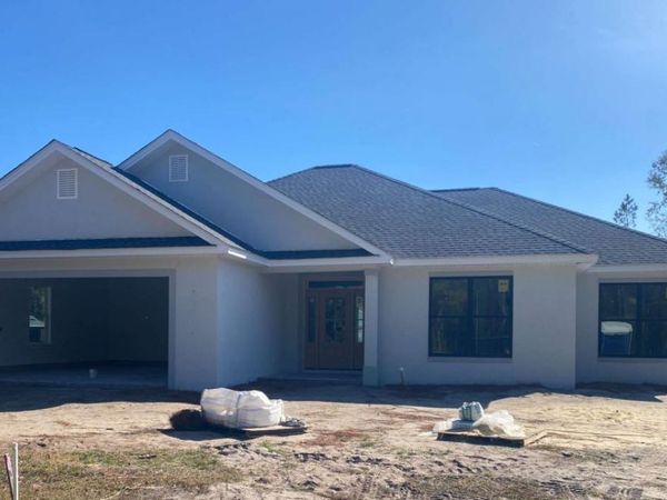 405 Country Walk Circle, Brunswick, GA 31525