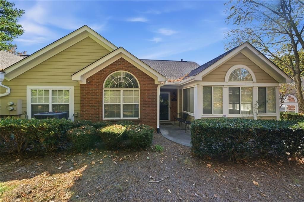 134 Vintage Club Circle, Marietta, GA 30066 Main Photo