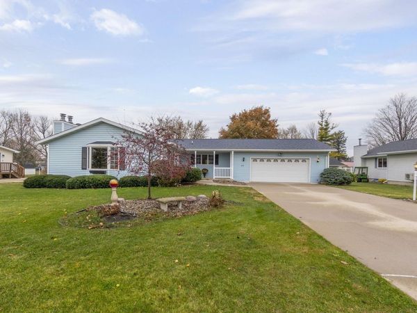 814 Duroe Street, Jesup, IA 50648