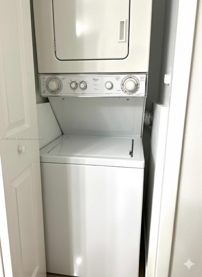 16531 Blatt Blvd, Unit 101, Weston, FL 33326 Photo