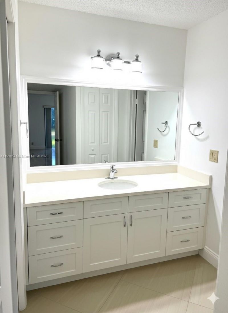 16531 Blatt Blvd, Unit 101, Weston, FL 33326 Photo