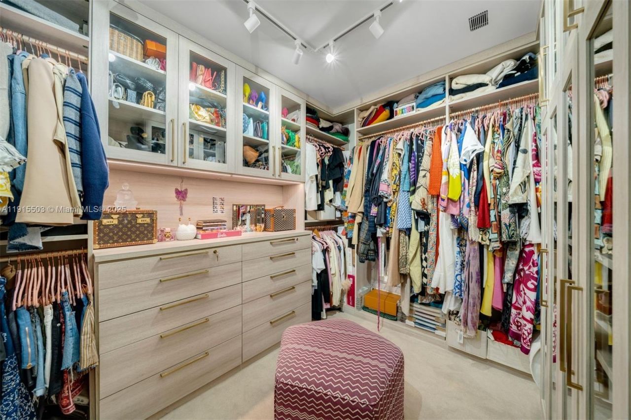 1413 Sunset Harbour Dr, Unit 208, Miami Beach, FL 33139 Photo