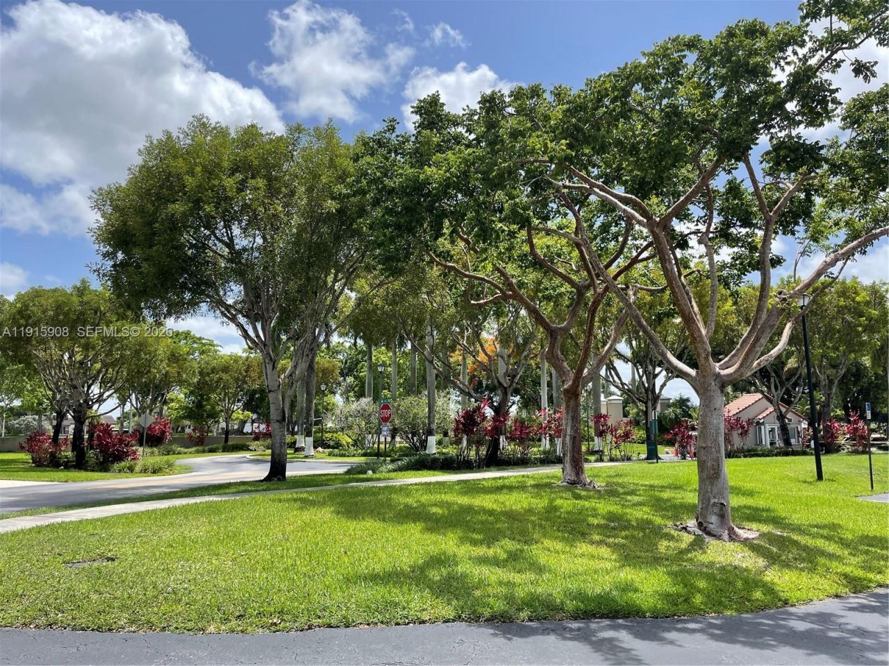 10159 NW 43rd Ter, Doral, FL 33178 Photo