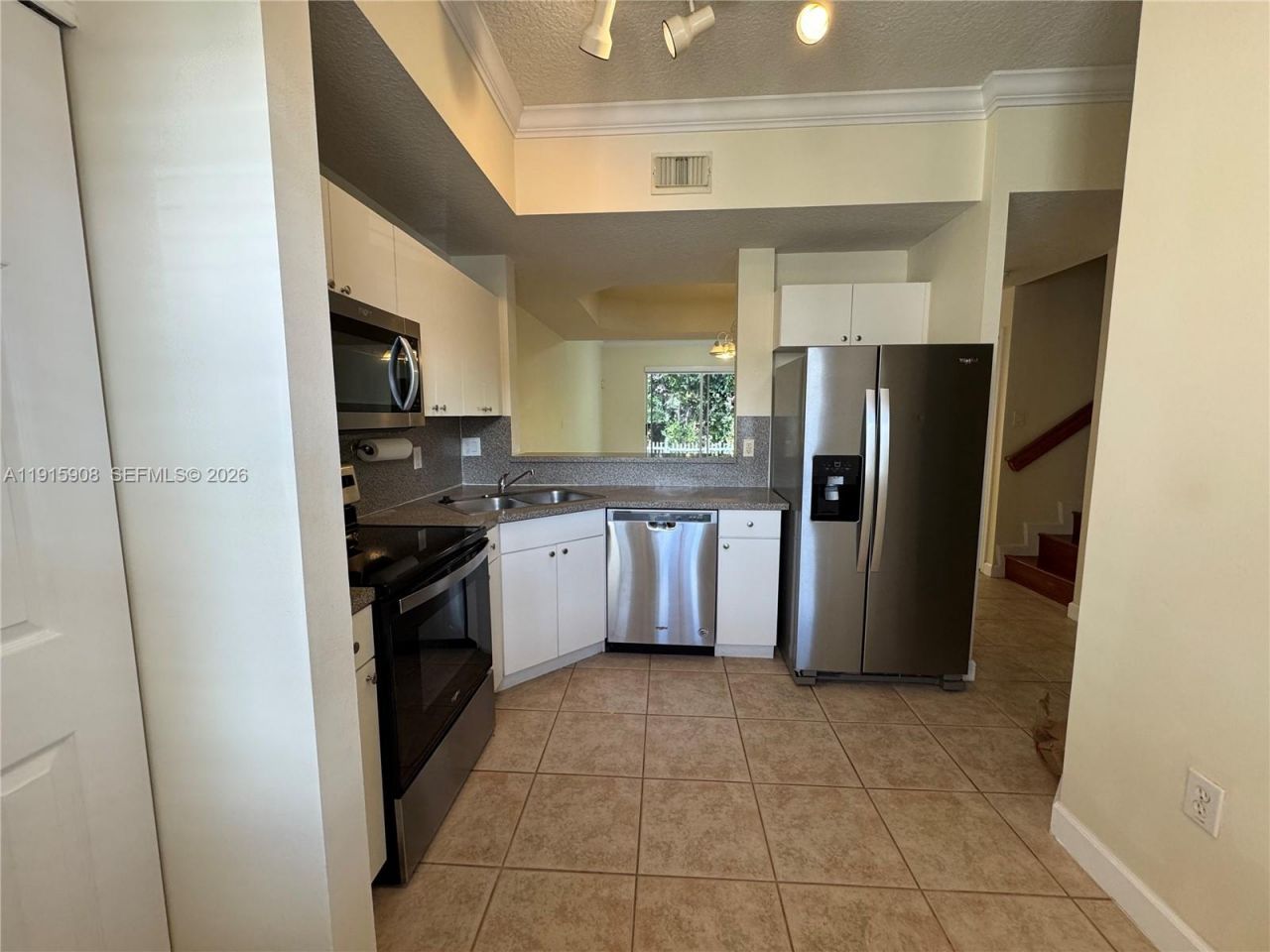 10159 NW 43rd Ter, Doral, FL 33178 Photo