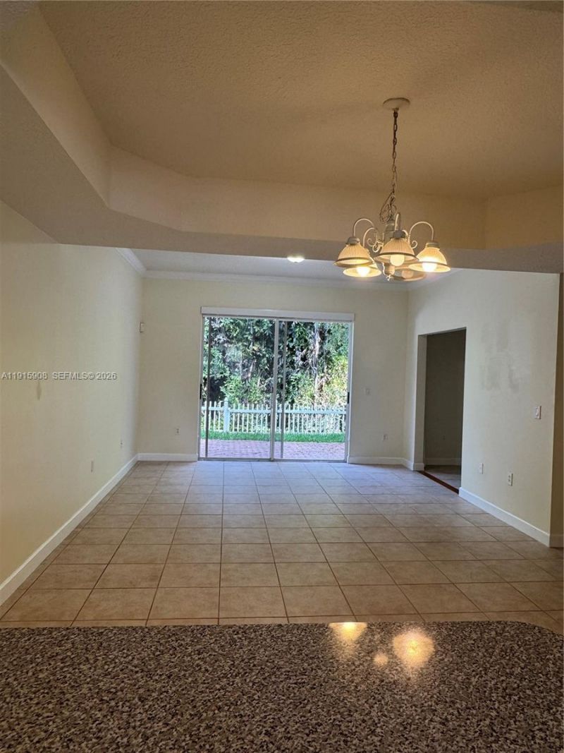 10159 NW 43rd Ter, Doral, FL 33178 Photo