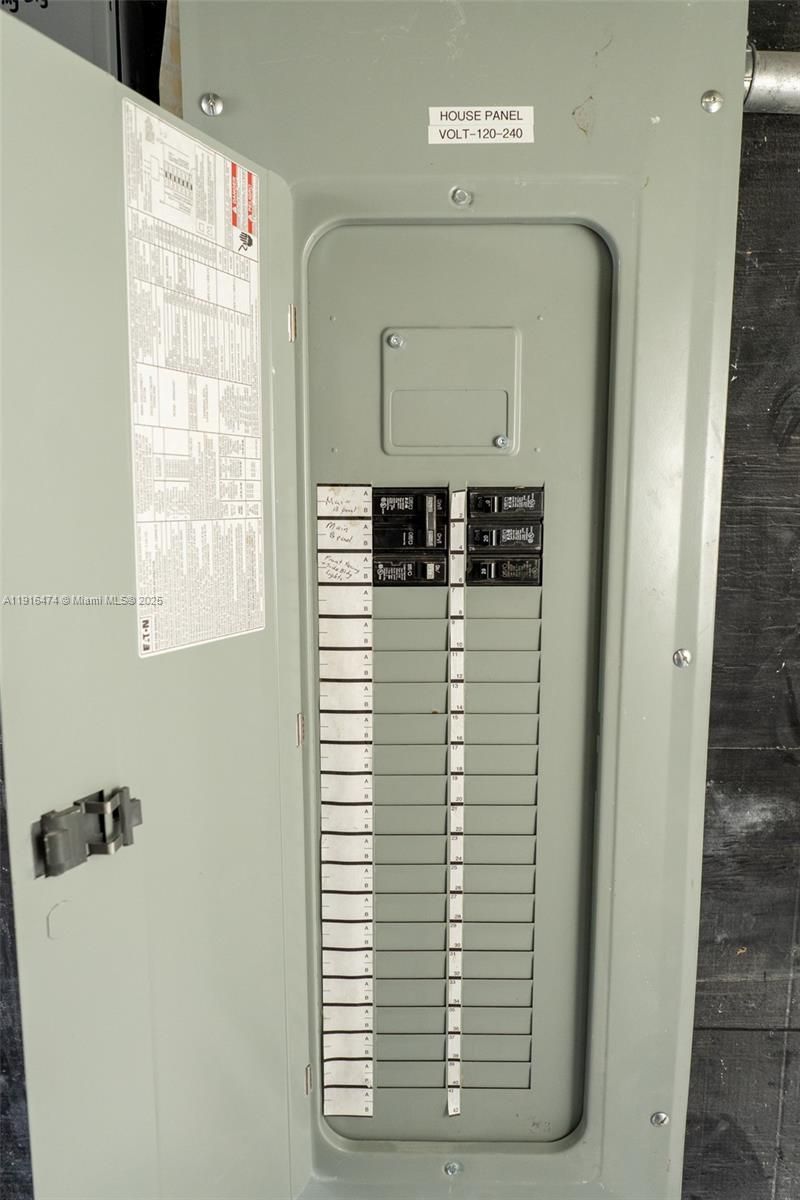 1450 NW 17th Ave, Miami, FL 33125 Photo