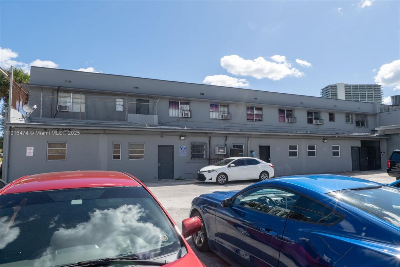 1450 NW 17th Ave, Miami, FL 33125 Photo