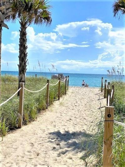 5005 Collins Ave, Unit 707, Miami Beach, FL 33140 Photo