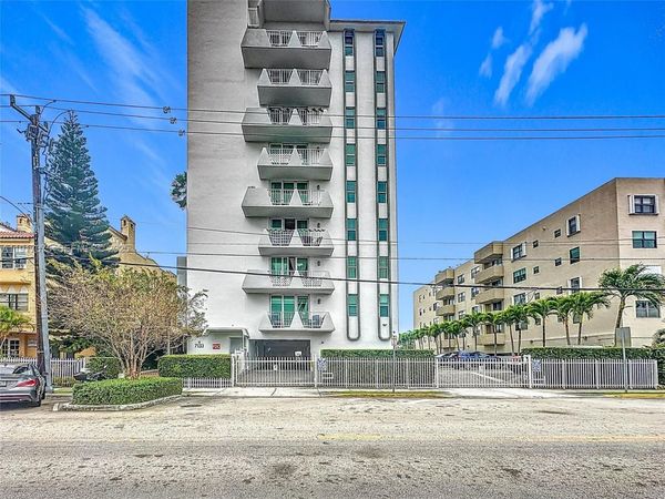 7133 Bay Dr, Unit 805, Miami Beach, FL 33141