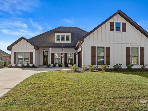 392 Garrison Boulevard, Fairhope, AL 36532