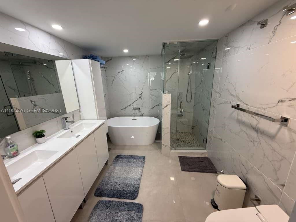 1717 N Bayshore Dr, Unit A-1840, Miami, FL 33132 Photo