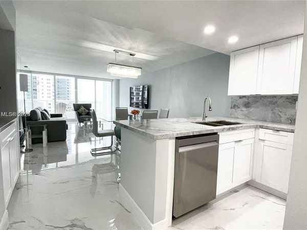 1717 N Bayshore Dr, Unit A-1950, Miami, FL 33132
