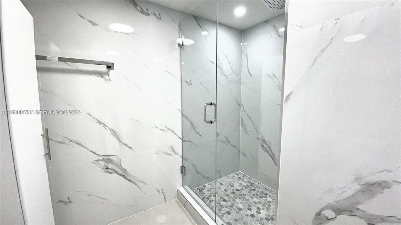 1717 N Bayshore Dr, Unit A-1950, Miami, FL 33132 Photo