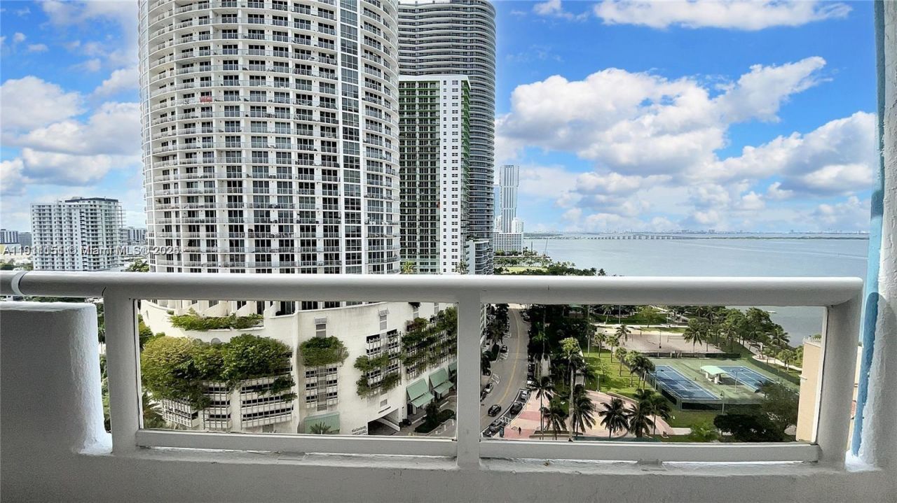 1717 N Bayshore Dr, Unit A-1950, Miami, FL 33132 Photo