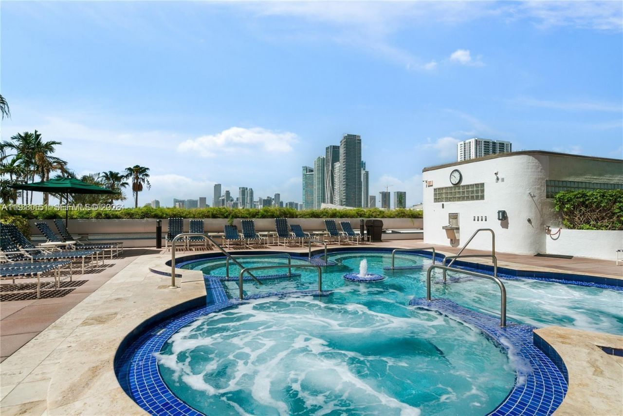 1717 N Bayshore Dr, Unit A-1950, Miami, FL 33132 Photo