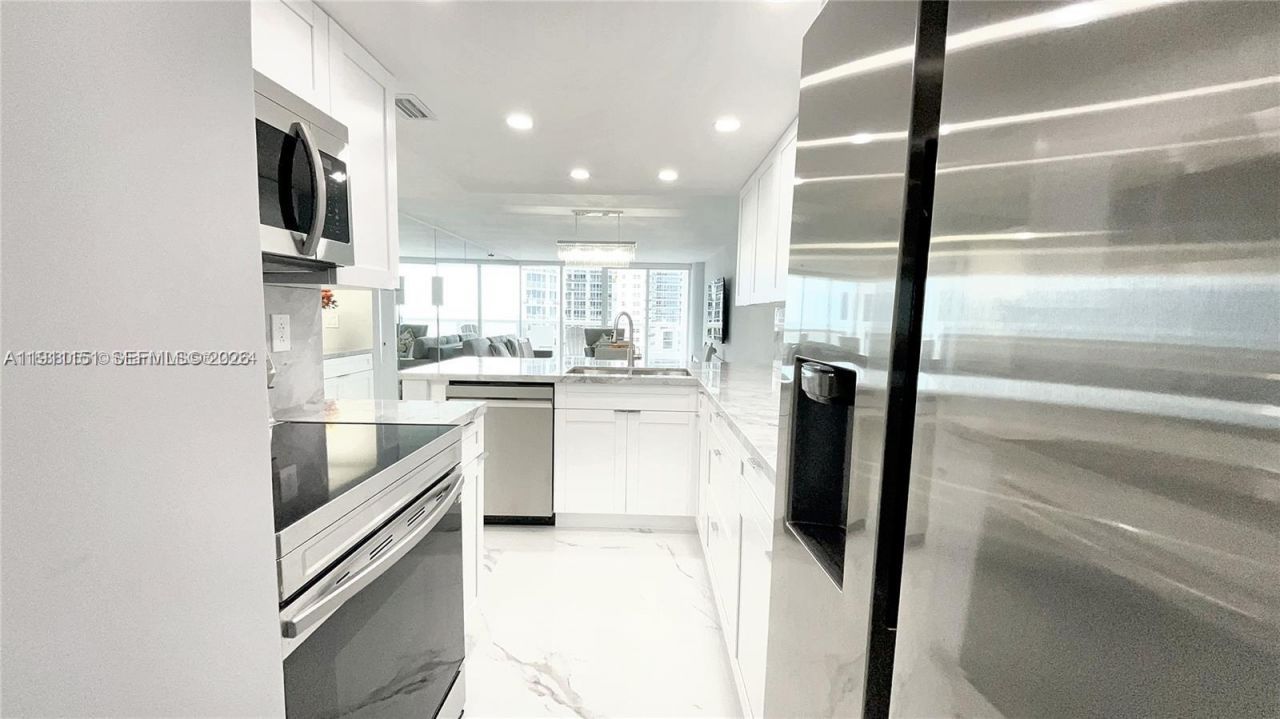 1717 N Bayshore Dr, Unit A-1950, Miami, FL 33132 Photo