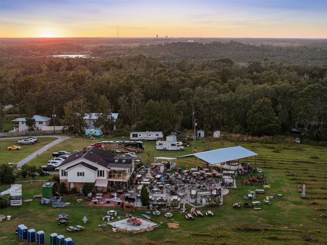 21509 Snow Hill Road, Brooksville, FL 34601 Photo