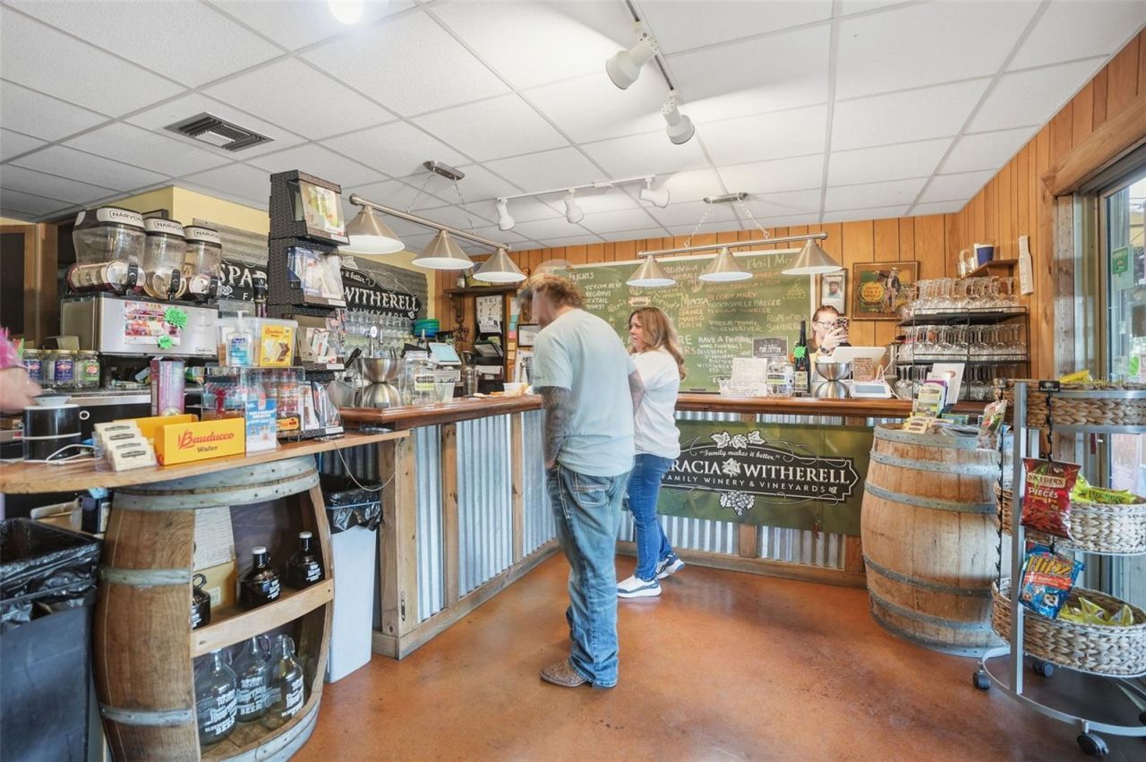 21509 Snow Hill Road, Brooksville, FL 34601 Photo