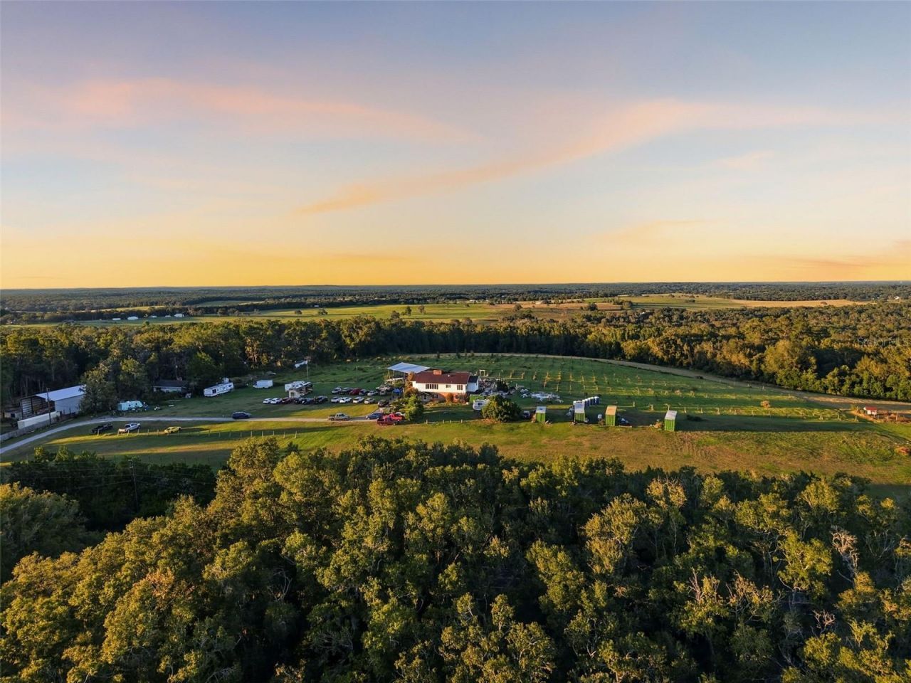 21509 Snow Hill Road, Brooksville, FL 34601 Photo